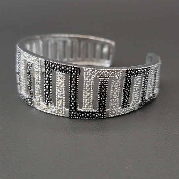 Silver-Tone Geometric Cuff Bracelet – Art Deco Style with Marcasite Accents - Picture 3 of 7